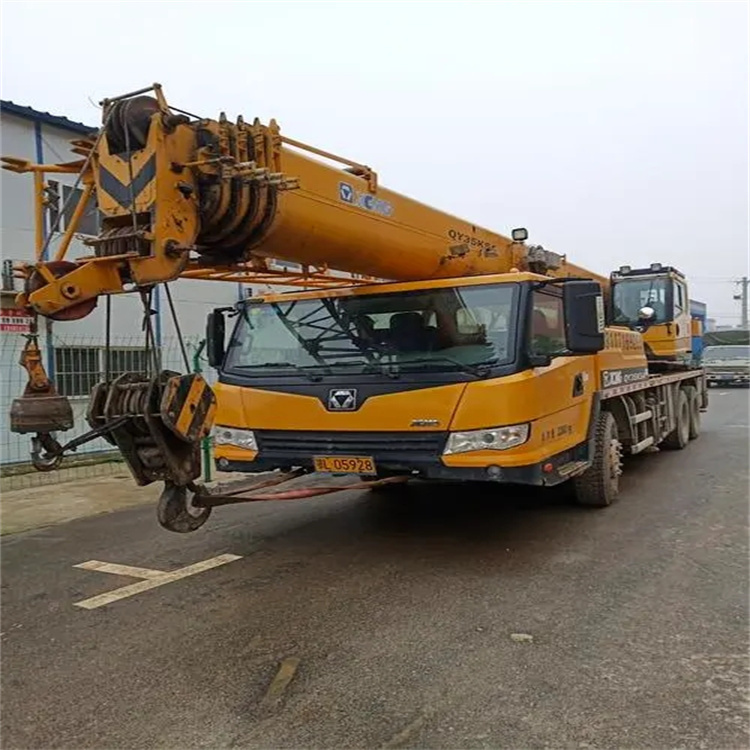 黄州吊车出租保险：全面覆盖，安全无忧